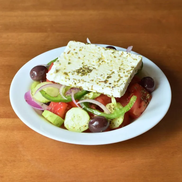 Σαλάτα χωριάτικη_compressed